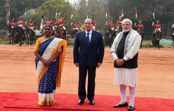 President of India, H.E. Smt. Droupadi Murmu and Prime Minister of India, H.E. Narendra Modi receive President of Egypt, H.E. Abdel Fattah El-Sisi in a ceremonial welcome at Rashtrapati Bhavan.